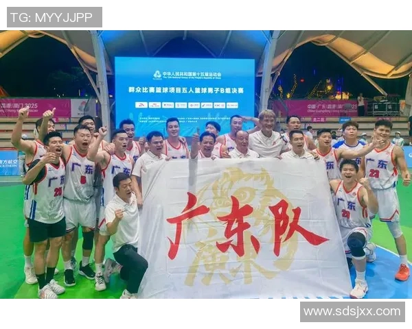 杭州篮球队反击战术解析与球队未来发展展望